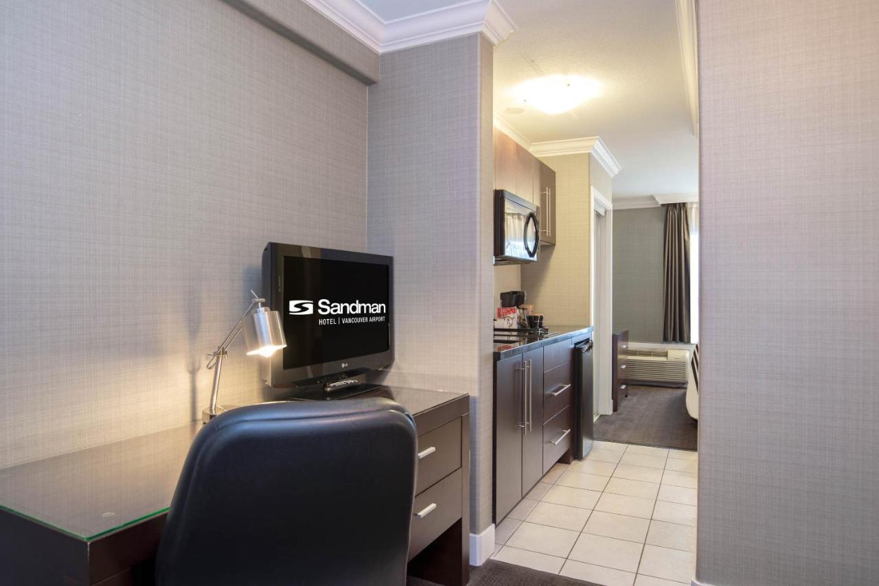 Sandman Hotel Vancouver Airport Richmond Exterior photo